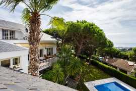 Элегантный дом на побережье в 20 километрах от Барселоны в Испании, Барселона и пригороды. Цена  в Коста-дель-Маресме ()
