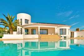 Новый элитный дом на первой линии в престижном районе побережья Коста-Бланка в Испании, Коста-Бланка. Цена  в Хавея ()