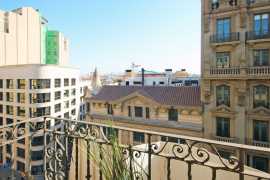 Квартира в Барселоне на известной центральной улице в Испании, Барселона и пригороды. Цена  в Барселона ()